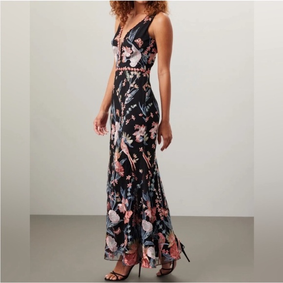 Marchesa Notte Dresses & Skirts - Marchesa Notte Butterfly Embroidered Gown - Size 0